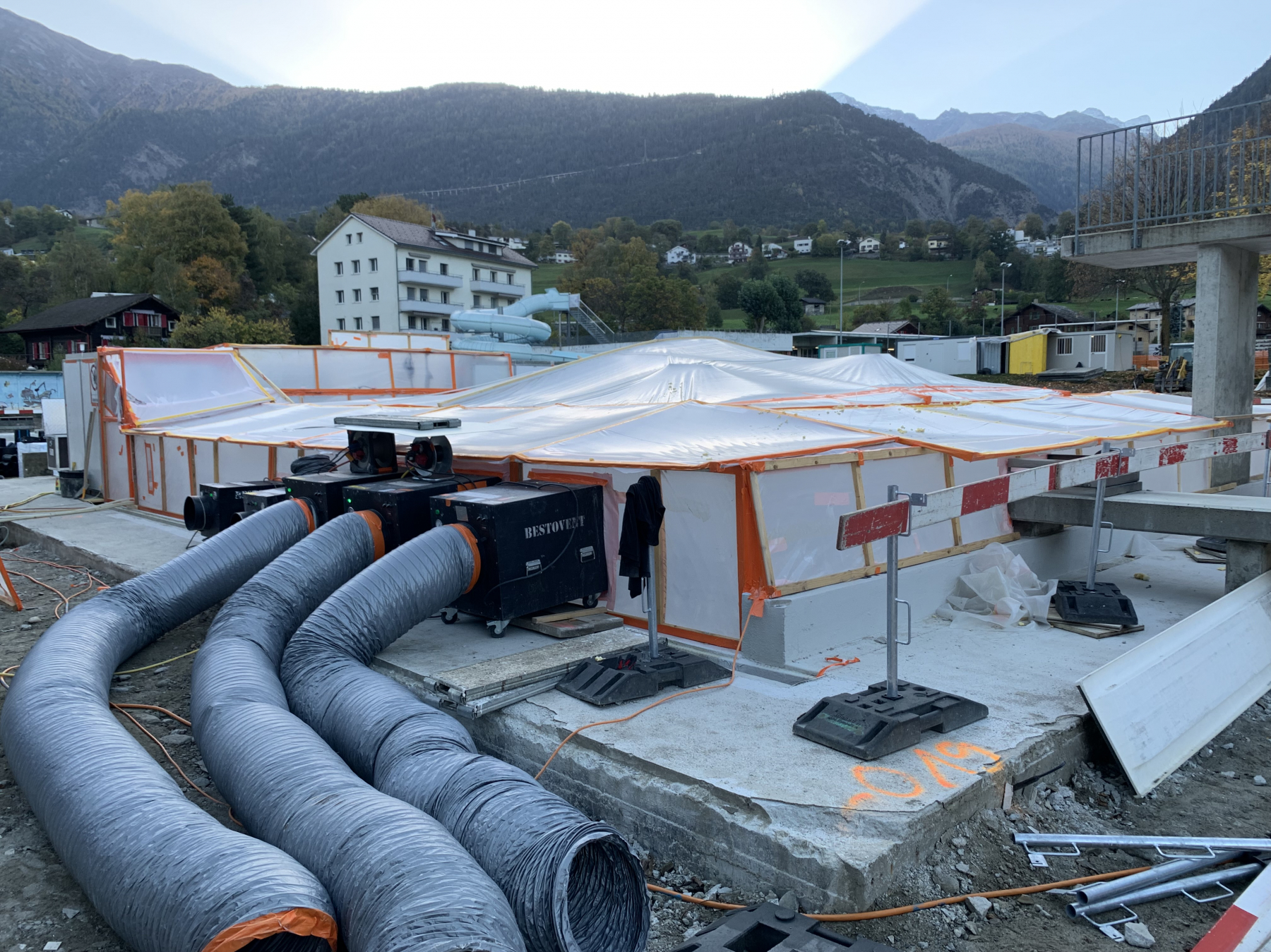 Sanierung von Schadstoffen wie Asbest im Wallis | Mathias Bellwald AG